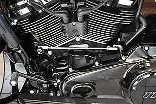 Used 2025 Harley-Davidson Touring Flhx Street Glide Atlast Silver Metallic - Interior and Exterior details 9