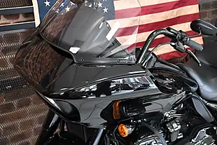 Used 2025 Harley-Davidson Touring Fltrk Road Glide Limited Vivid Black - Interior and Exterior details 13