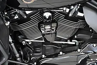 Used 2025 Harley-Davidson Touring Fltrk Road Glide Limited Vivid Black - Interior and Exterior details 14