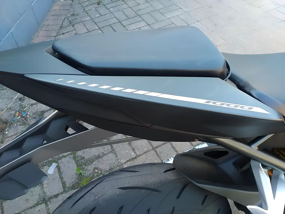 Used 2025 Honda CB1000 Hornet Sp Black - Interior and Exterior details 5