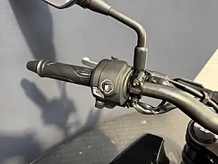 Used 2025 Honda CB125R - Interior and Exterior details 13
