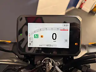 Used 2025 Honda CB125R - Interior and Exterior details 14