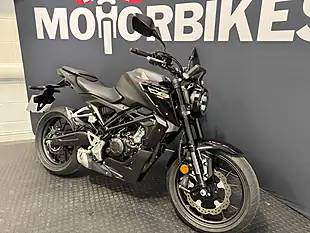 Used 2025 Honda CB125R - Interior and Exterior details 5