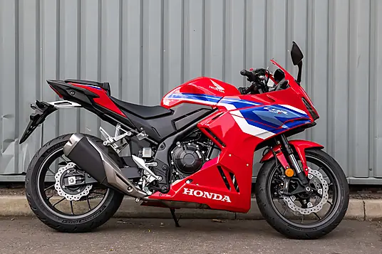 2025 Honda CBR 500R Grand Prix Red