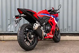 Used 2025 Honda CBR500R Grand Prix Red - Interior and Exterior details 8