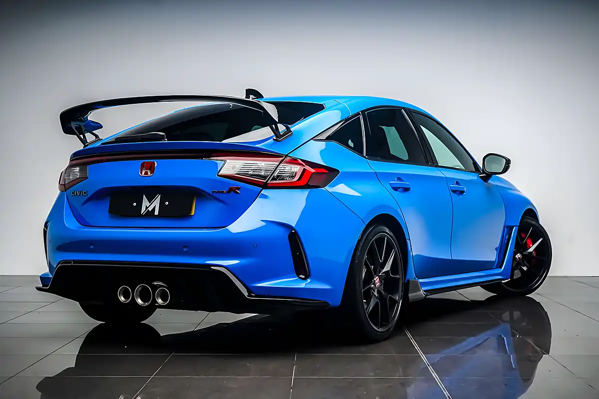 Used 2025 Honda Civic Type R Racing Blue Pearl - Interior and Exterior details 16
