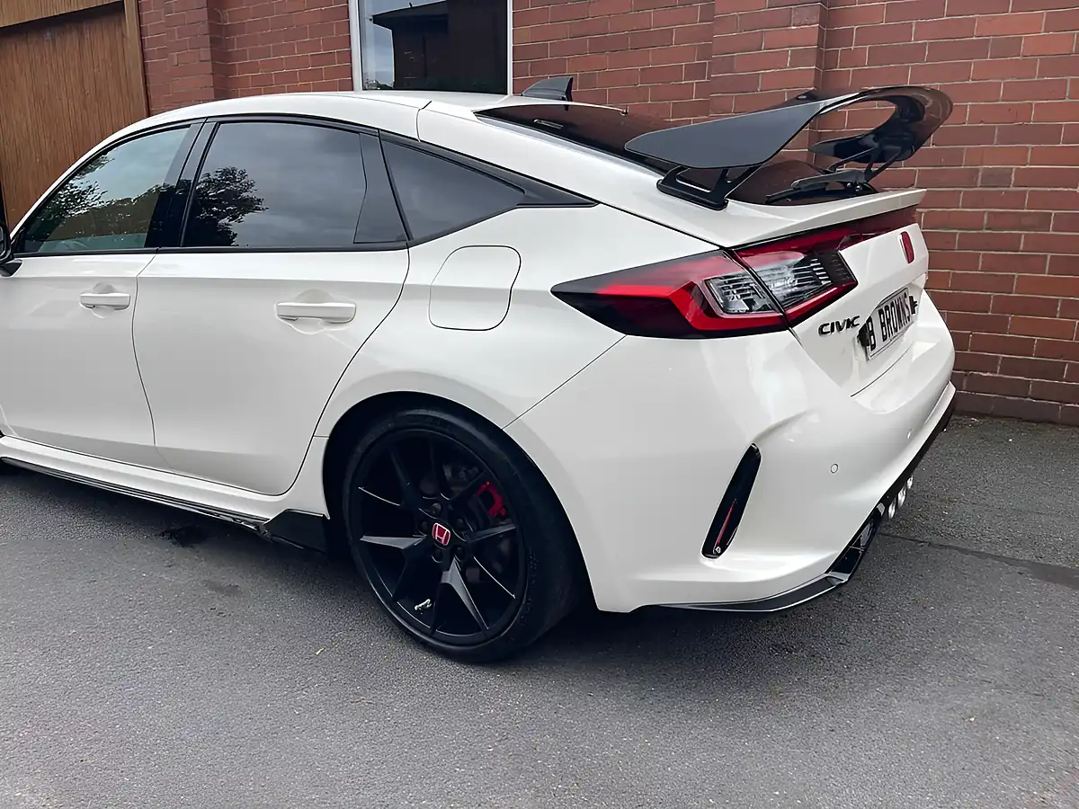 Used 2025 Honda Civic Type R White - Interior and Exterior details 10