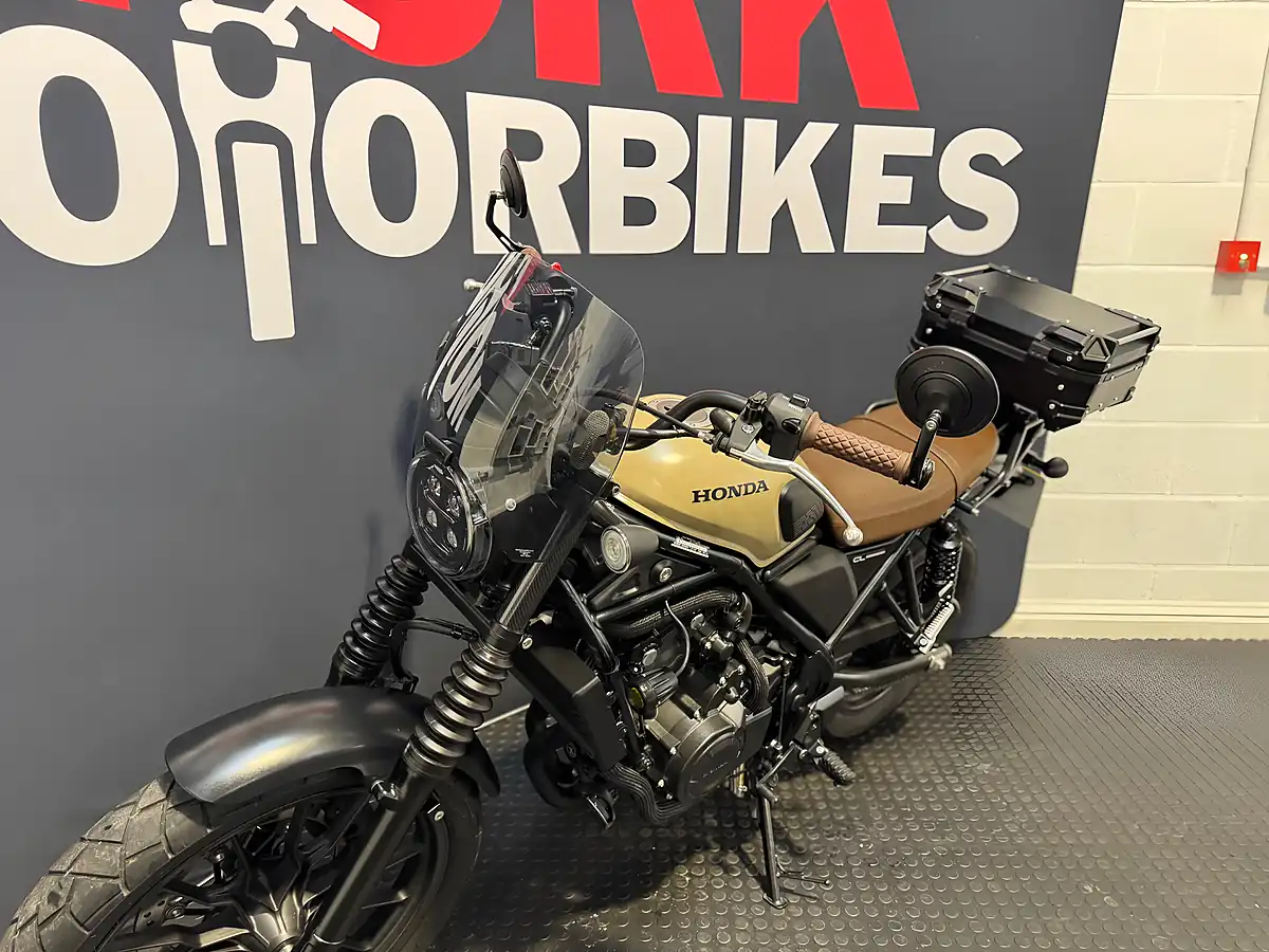Used 2025 Honda CL500 - Interior and Exterior details 15