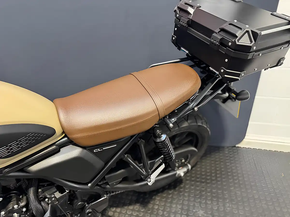 Used 2025 Honda CL500 - Interior and Exterior details 19