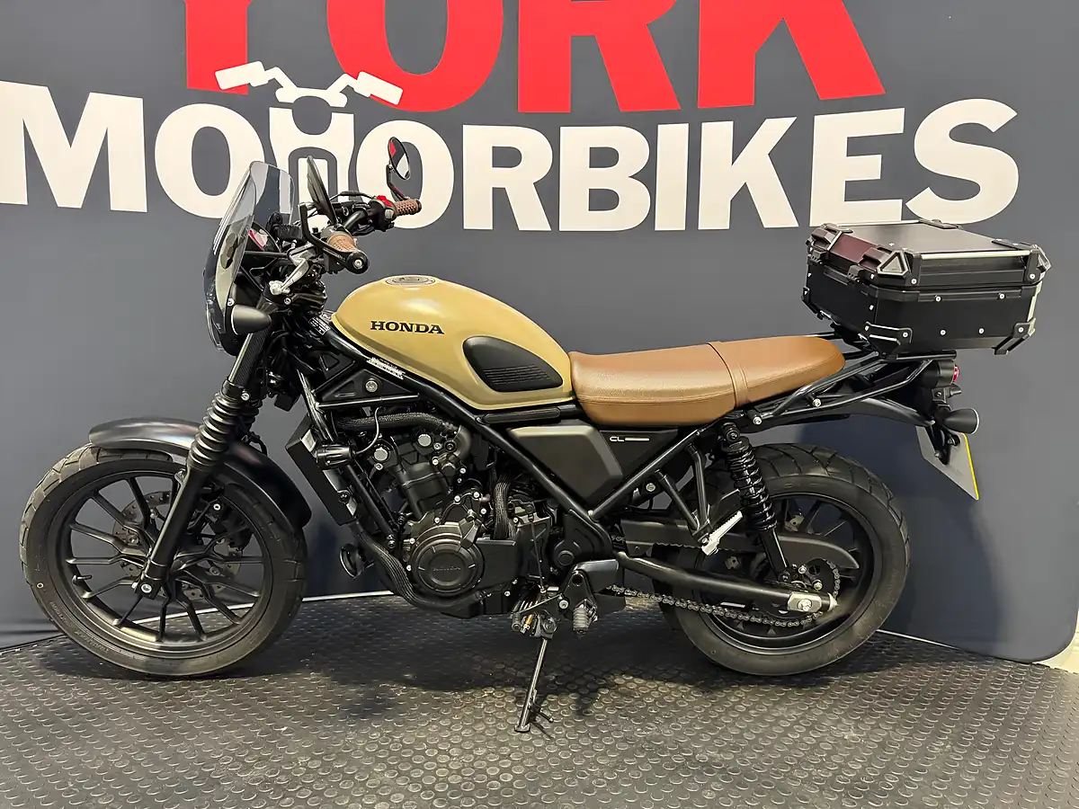 Used 2025 Honda CL500 - Interior and Exterior details 4