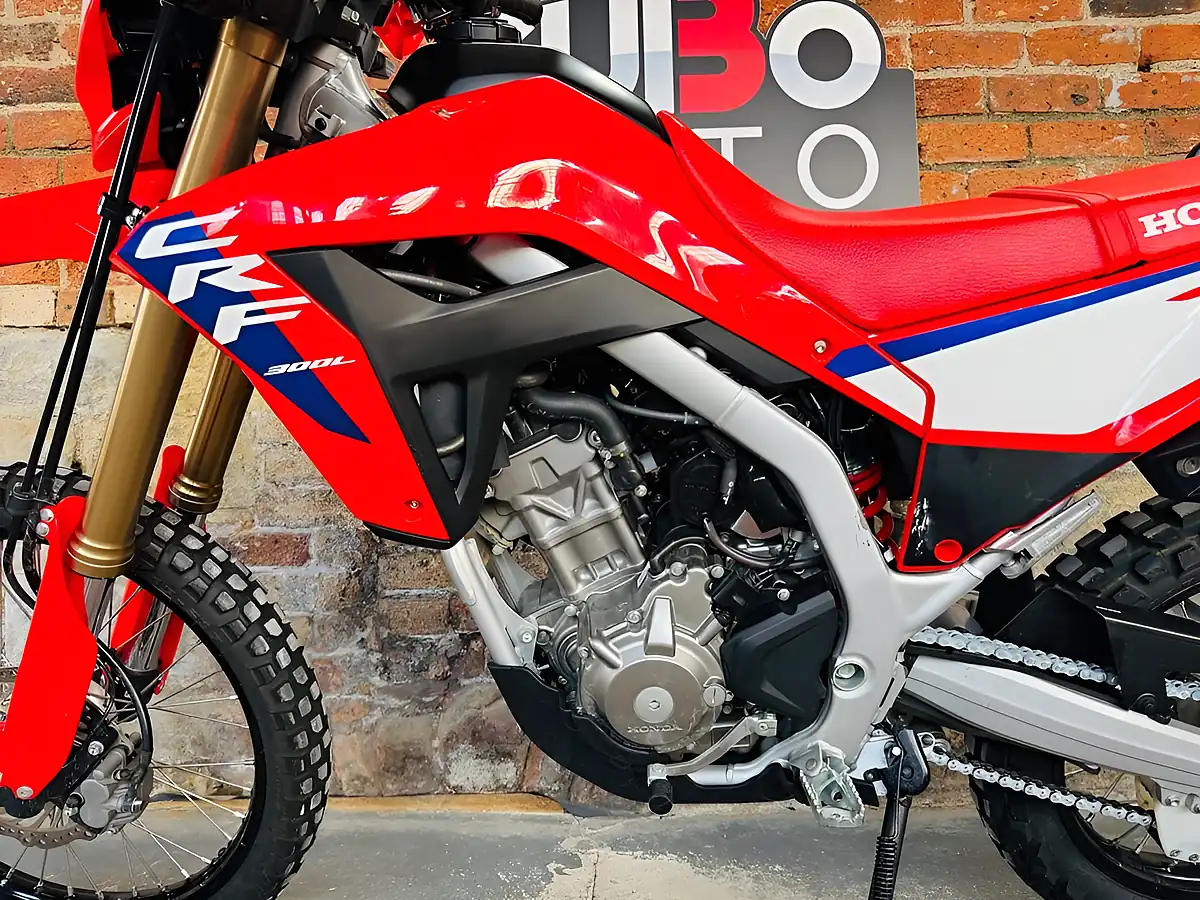 Used 2025 Honda CRF300L La-S Red - Interior and Exterior details 15