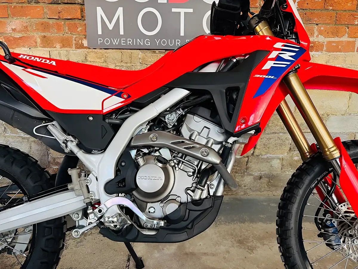 Used 2025 Honda CRF300L La-S Red - Interior and Exterior details 7