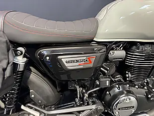 Used 2025 Honda GB350 S - Interior and Exterior details 10