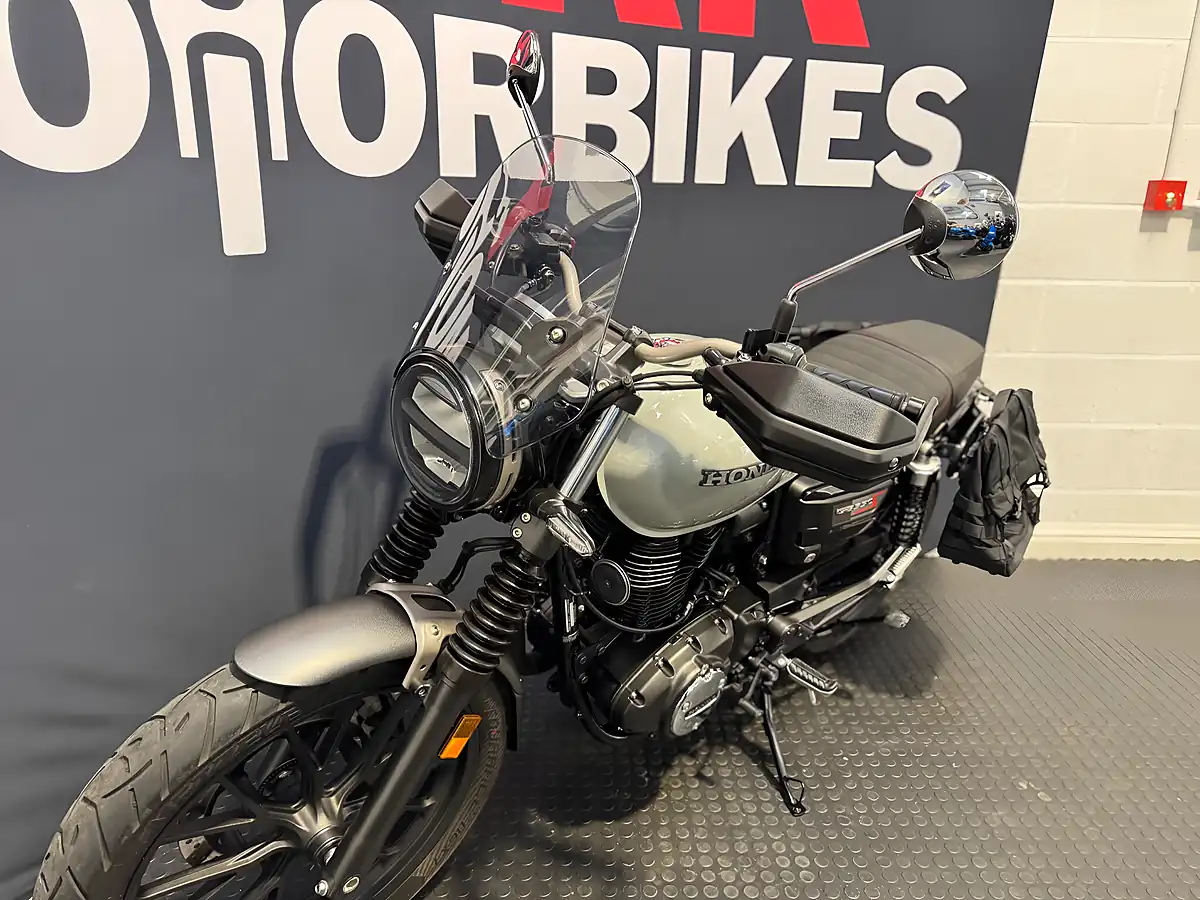 Used 2025 Honda GB350 S - Interior and Exterior details 15