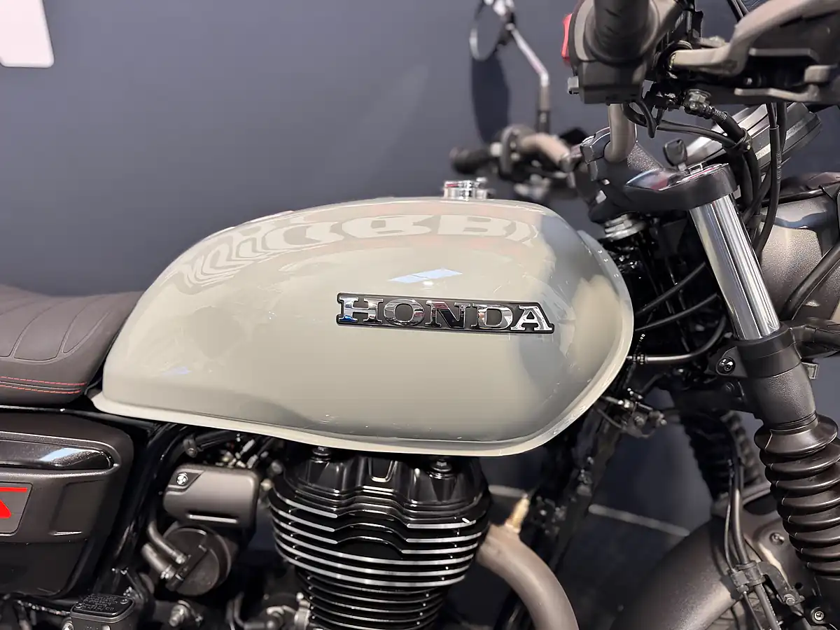 Used 2025 Honda GB350 S - Interior and Exterior details 9