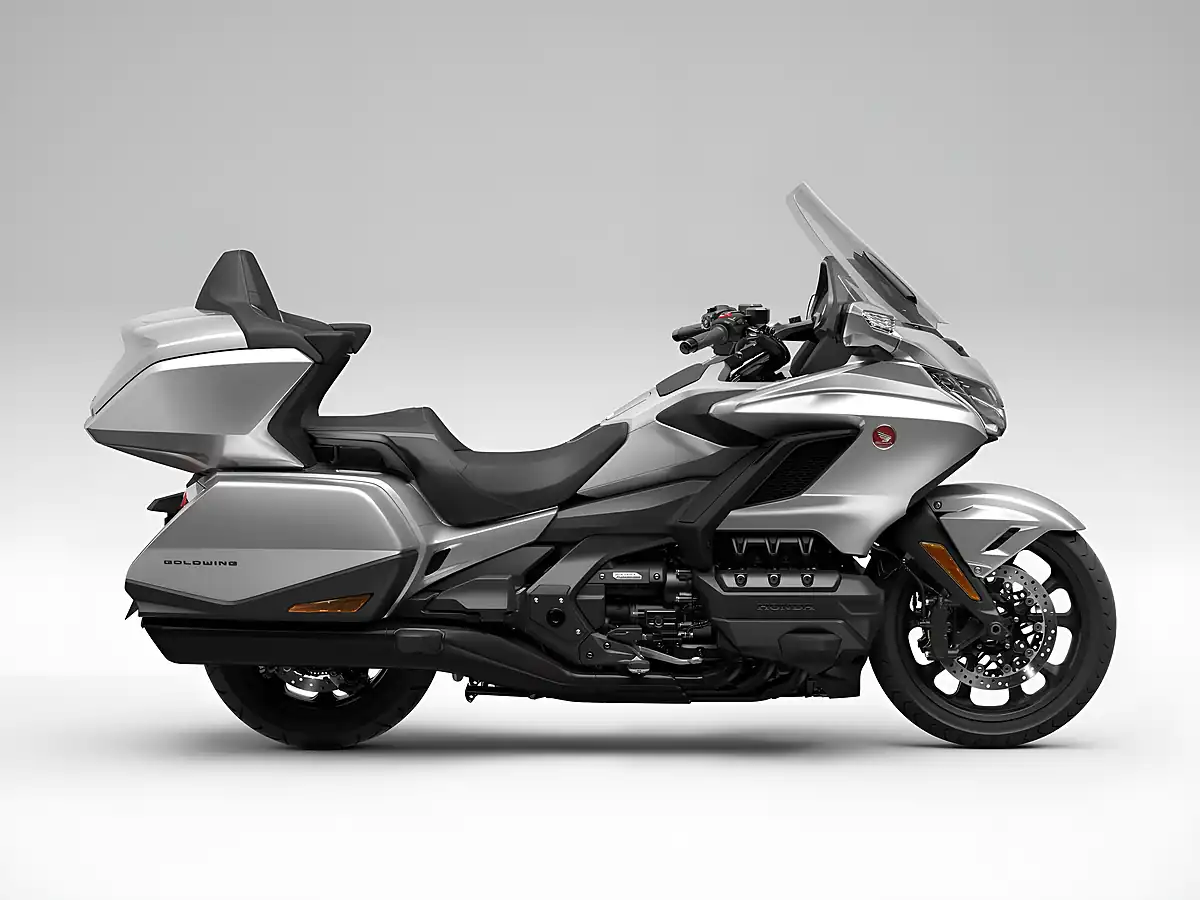 Used 2025 Honda GL1800 Gold Wing Tour Silver - Front View