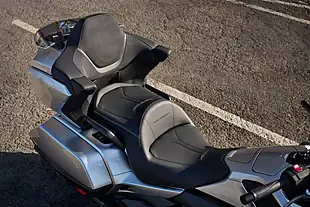 Used 2025 Honda GL1800 Gold Wing Tour Silver - Interior and Exterior details 7