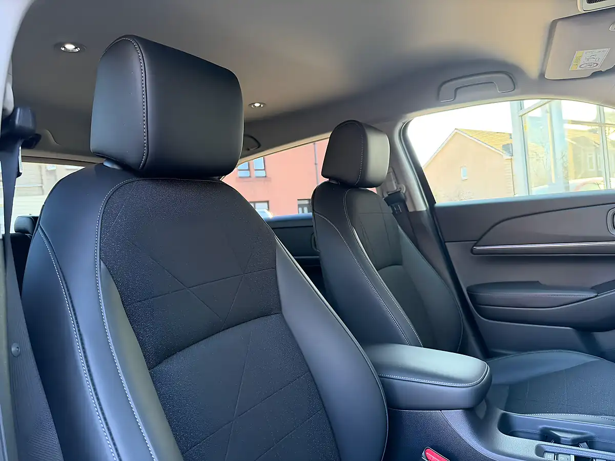 Used 2025 Honda Hr-V Advance Blue - Interior and Exterior details 10
