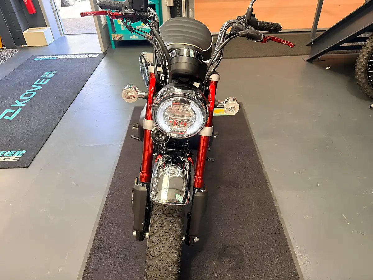 Used 2025 Honda Monkey - Interior and Exterior details 13