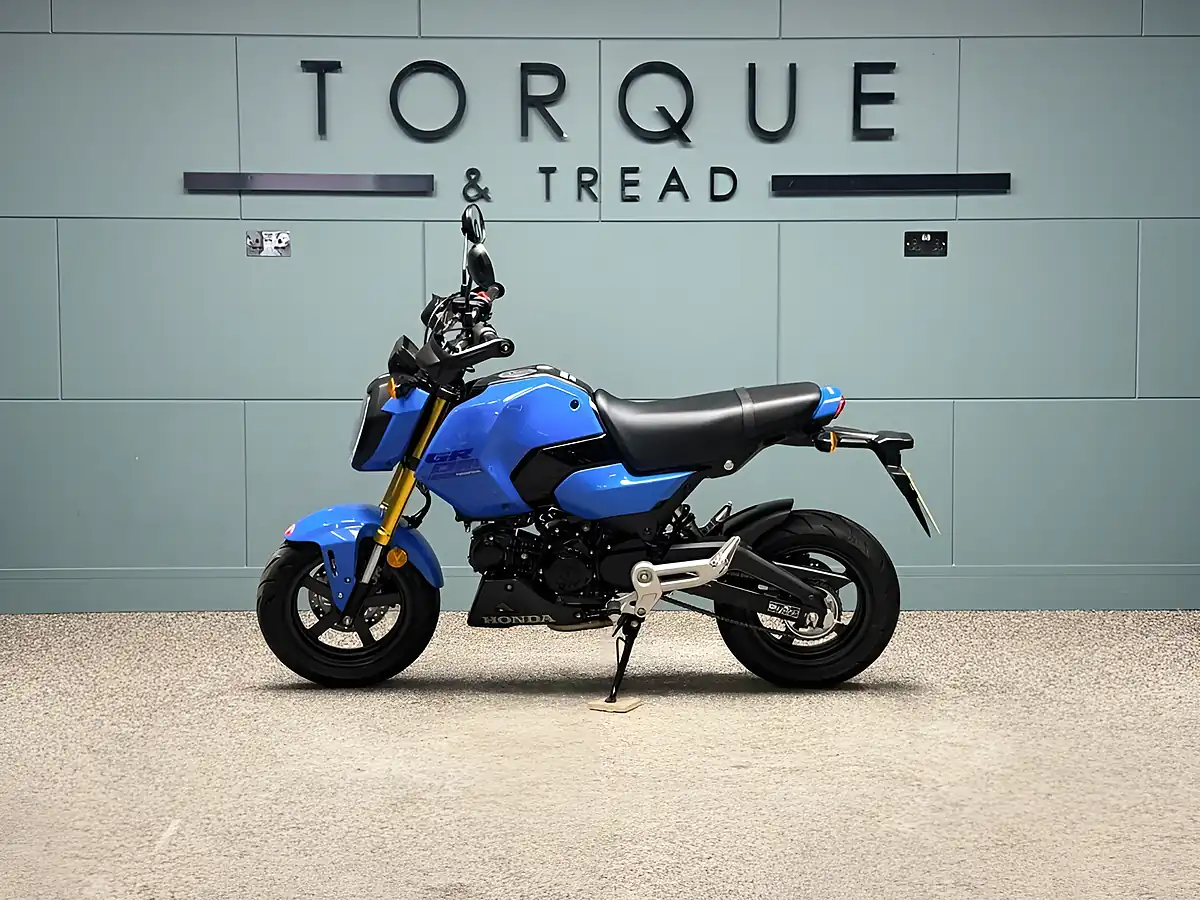 Used 2025 Honda MSX125 Grom Naked Blue - Interior and Exterior details 8