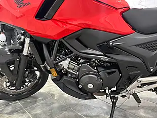Used 2025 Honda NC750X Adventure Red - Interior and Exterior details 10