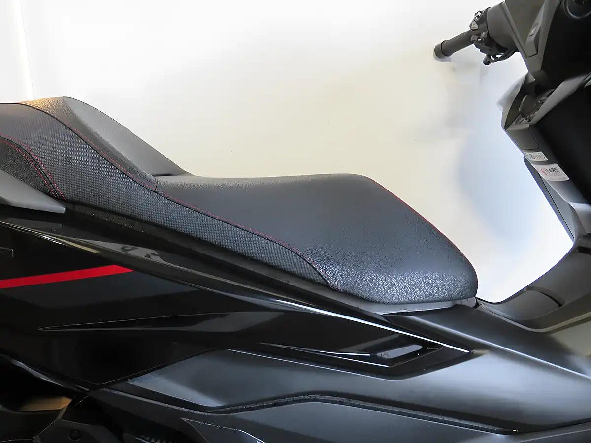 Used 2025 Honda NSS125 Forza Black - Interior and Exterior details 11