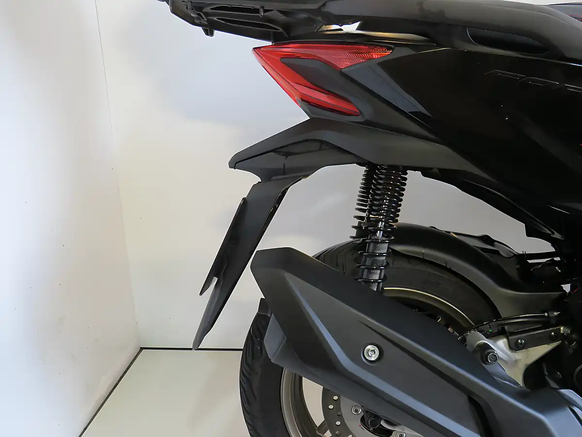 Used 2025 Honda NSS125 Forza Black - Interior and Exterior details 3
