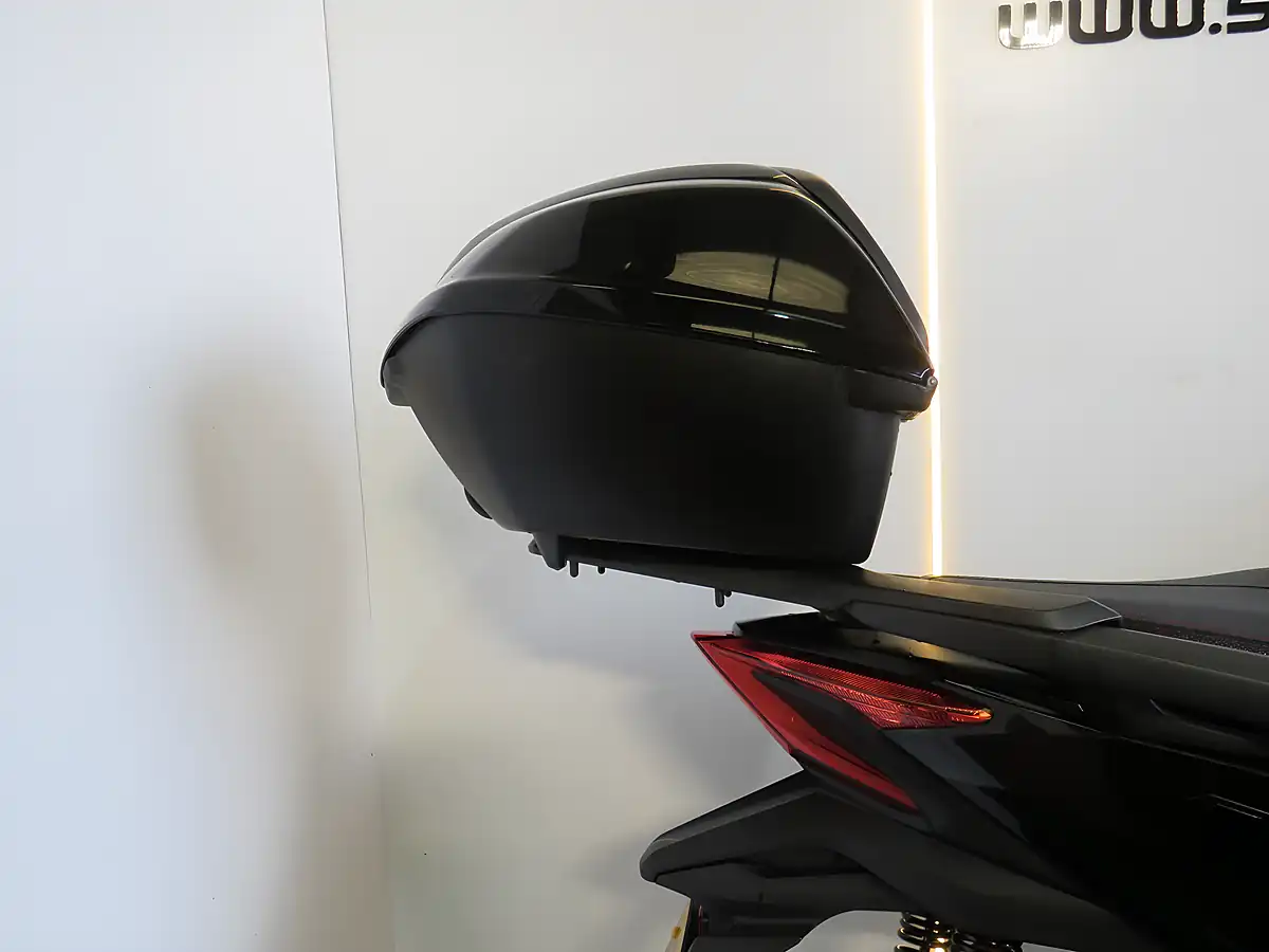 Used 2025 Honda NSS125 Forza Black - Interior and Exterior details 4