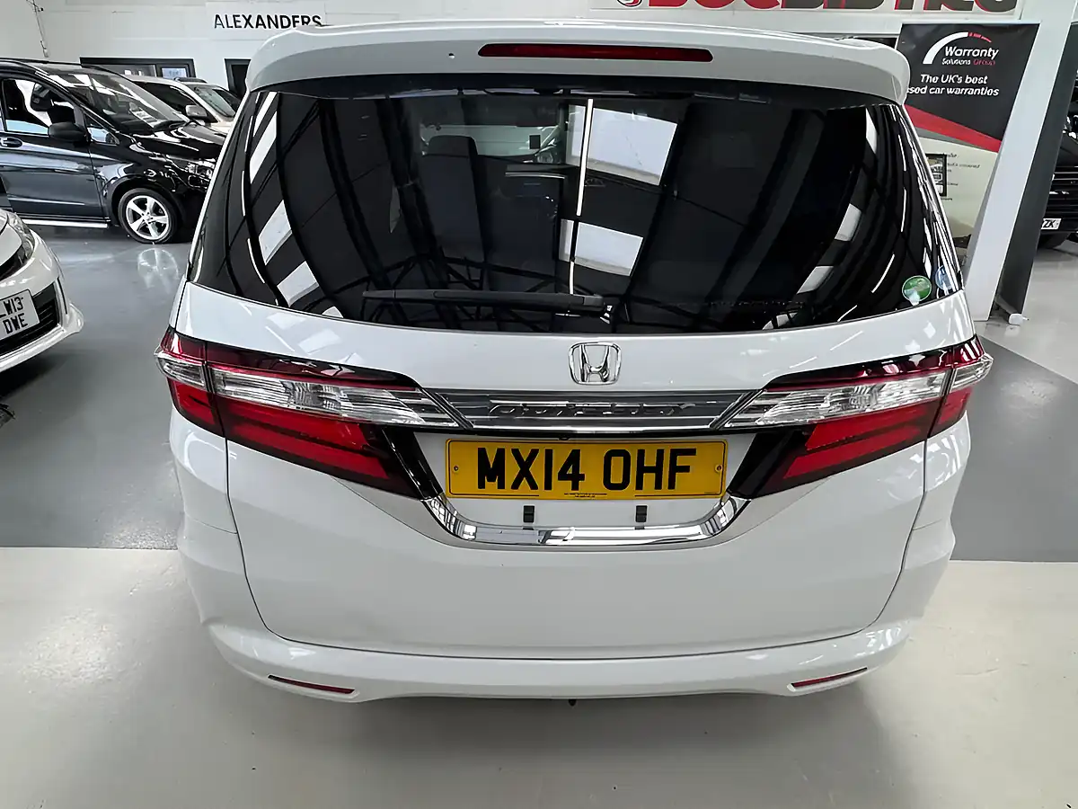 Used 2025 Honda Odyssey Luxury - Interior and Exterior details 10