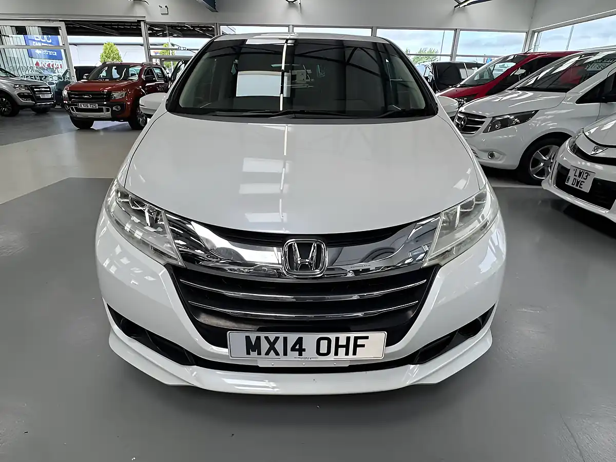 Used 2025 Honda Odyssey Luxury - Interior and Exterior details 7