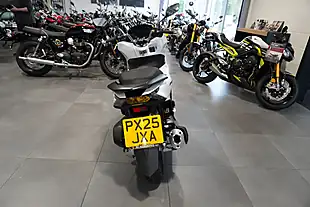 Used 2025 Honda Pcx 125 Pcx White Metallic - Interior and Exterior details 4