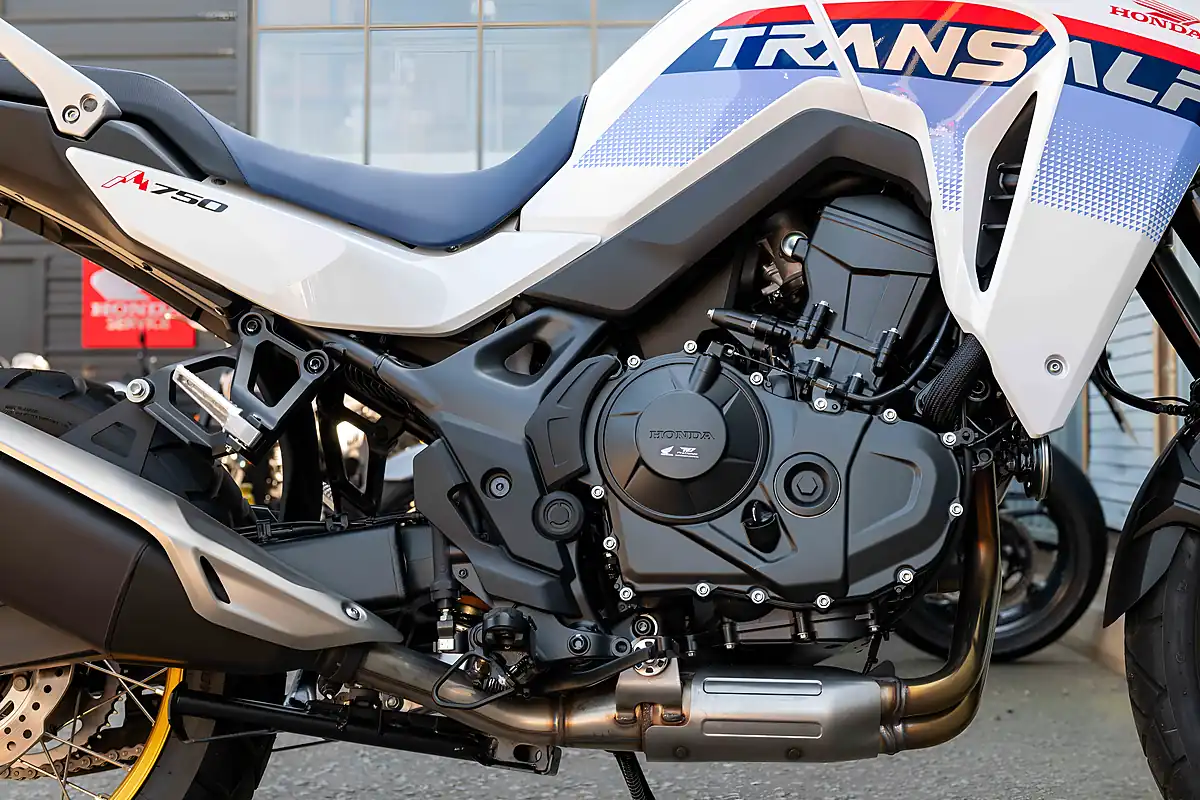 Used 2025 Honda XL750 Transalp White - Interior and Exterior details 13