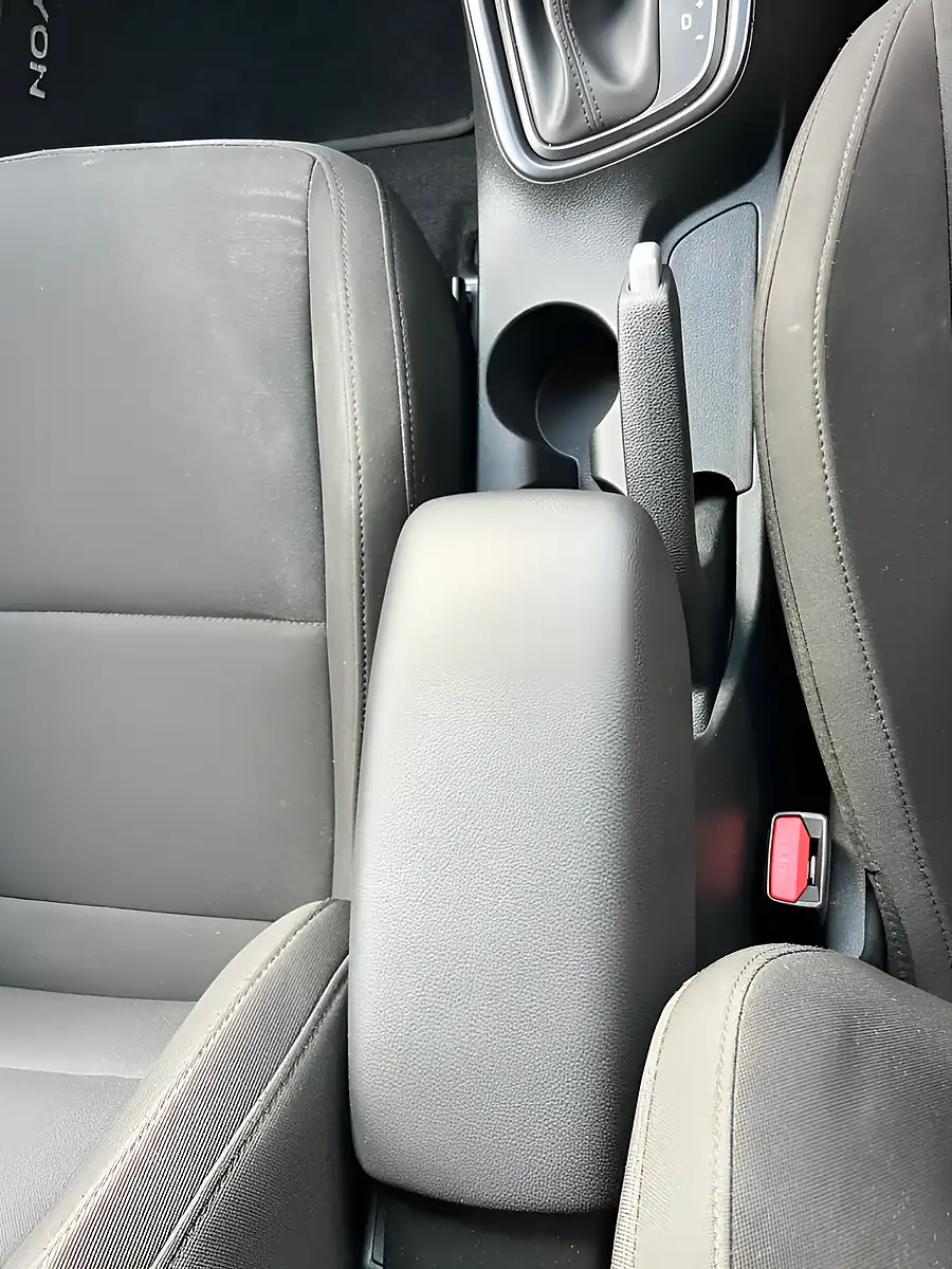 Used 2025 Hyundai Bayon Premium Black - Interior and Exterior details 14