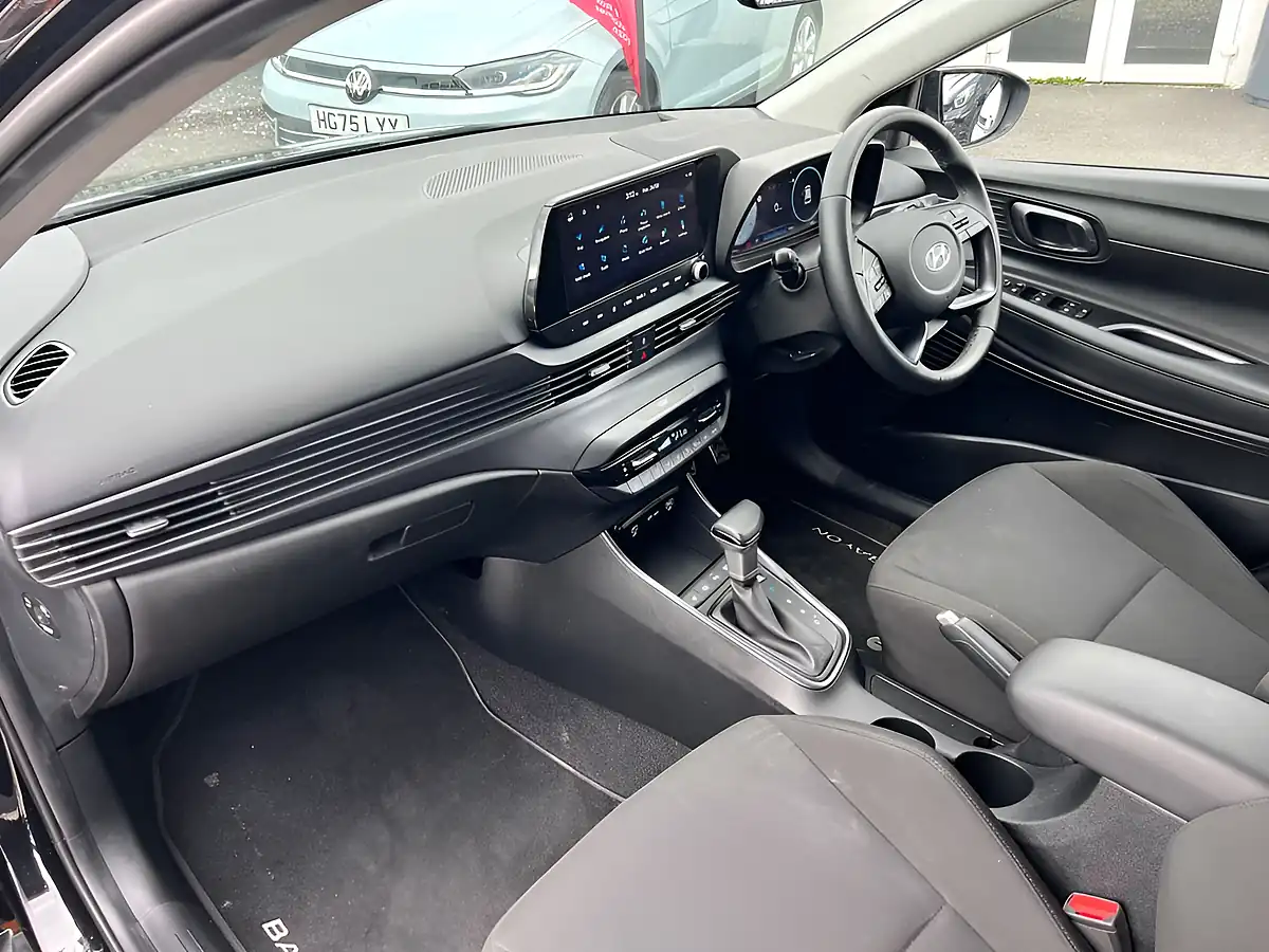 Used 2025 Hyundai Bayon Premium Black - Interior and Exterior details 19