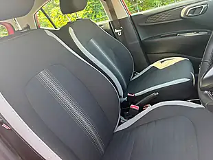 Used 2025 Hyundai I10 Advance Red - Interior and Exterior details 20