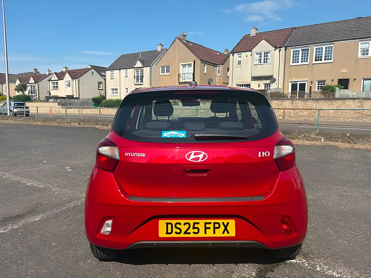 Used 2025 Hyundai I10 Advance Red - Interior and Exterior details 7