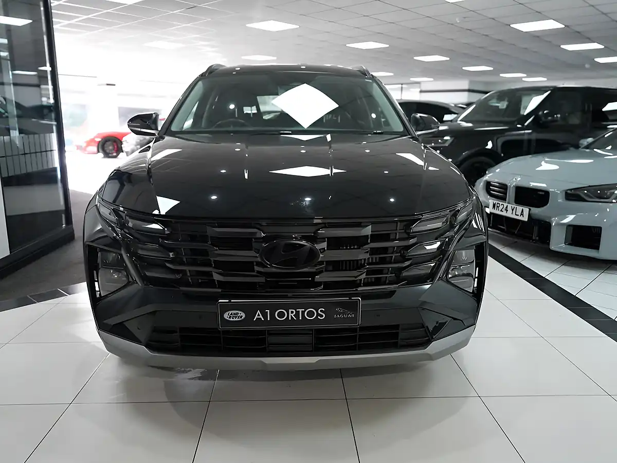 Used 2025 Hyundai Tucson Advance Abyss Black - Interior and Exterior details 2