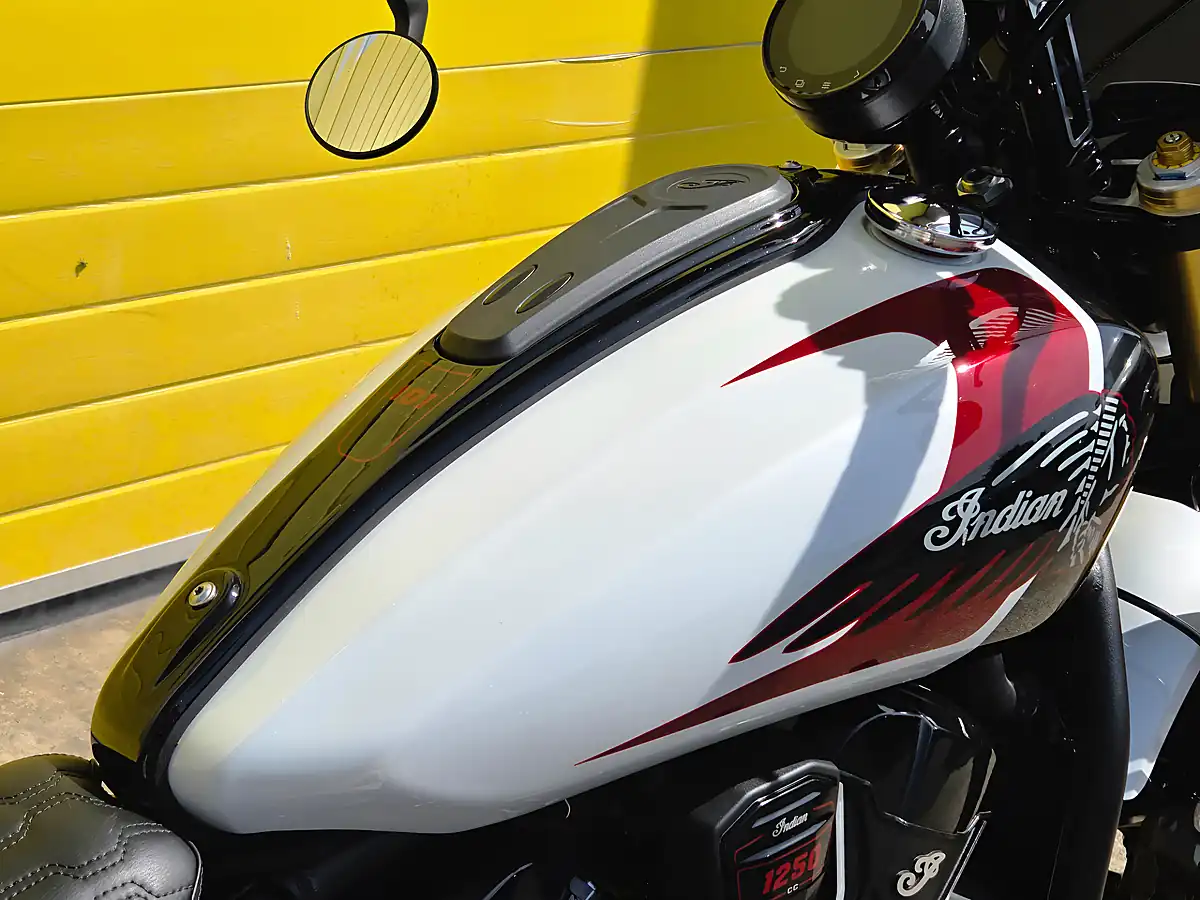 Used 2025 Indian 101 Scout Red - Interior and Exterior details 12