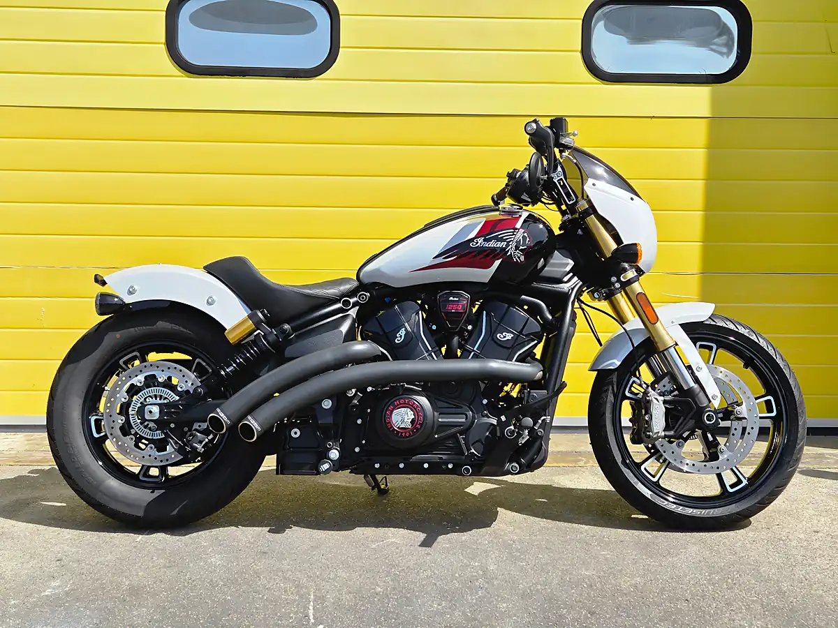 Used 2025 Indian 101 Scout Red - Interior and Exterior details 2