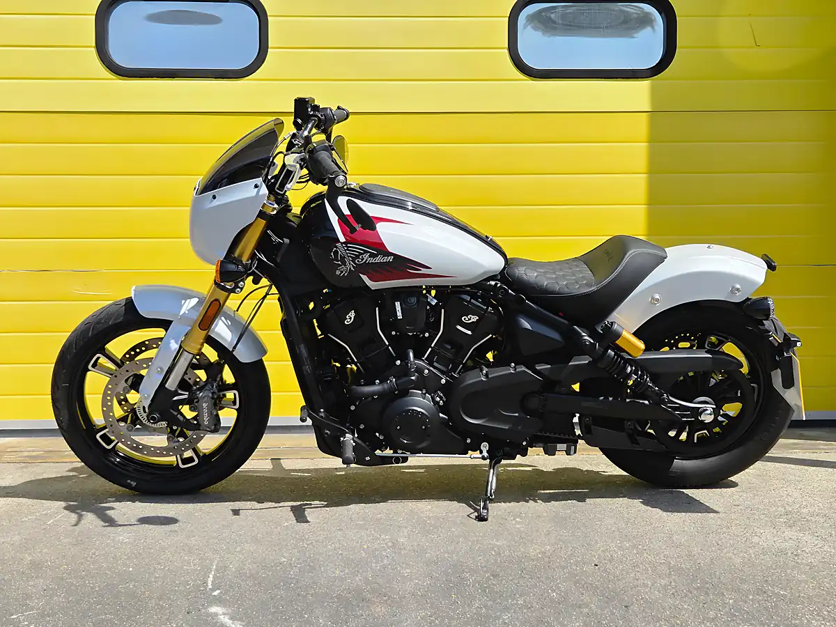 Used 2025 Indian 101 Scout Red - Interior and Exterior details 6
