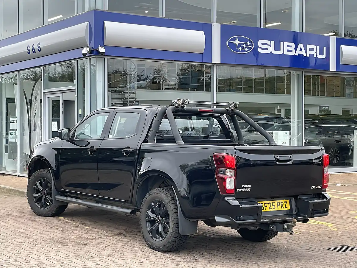 Used 2025 Isuzu D-Max DL20 Black - Interior and Exterior details 7