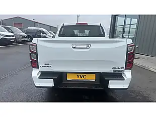 Used 2025 Isuzu D-Max DL40 D/C Splash White - Interior and Exterior details 7