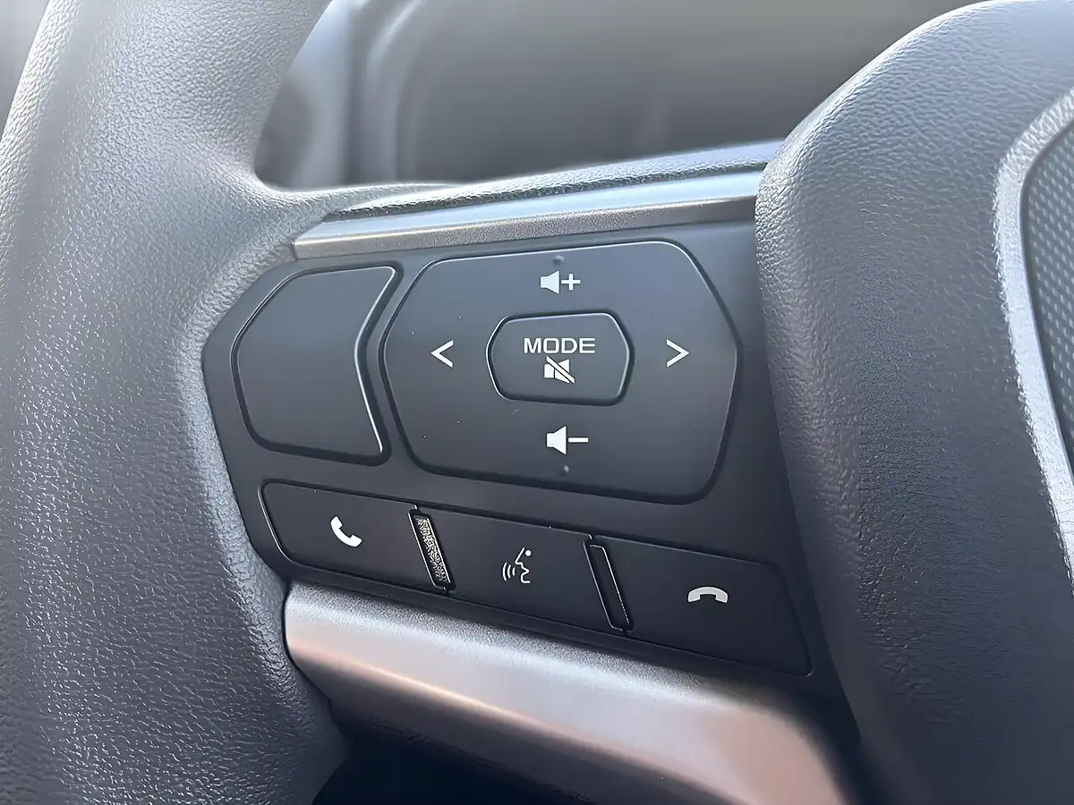 Used 2025 Isuzu D-Max Utility D/C Obsidian Grey - Interior and Exterior details 11