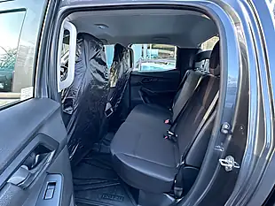 Used 2025 Isuzu D-Max Utility Diff Lock Obsidian Grey - Interior and Exterior details 12