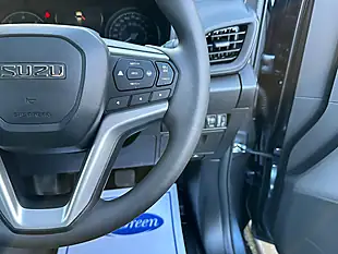 Used 2025 Isuzu D-Max Utility Diff Lock Obsidian Grey - Interior and Exterior details 17