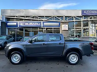 Used 2025 Isuzu D-Max Utility Diff Lock Obsidian Grey - Interior and Exterior details 2
