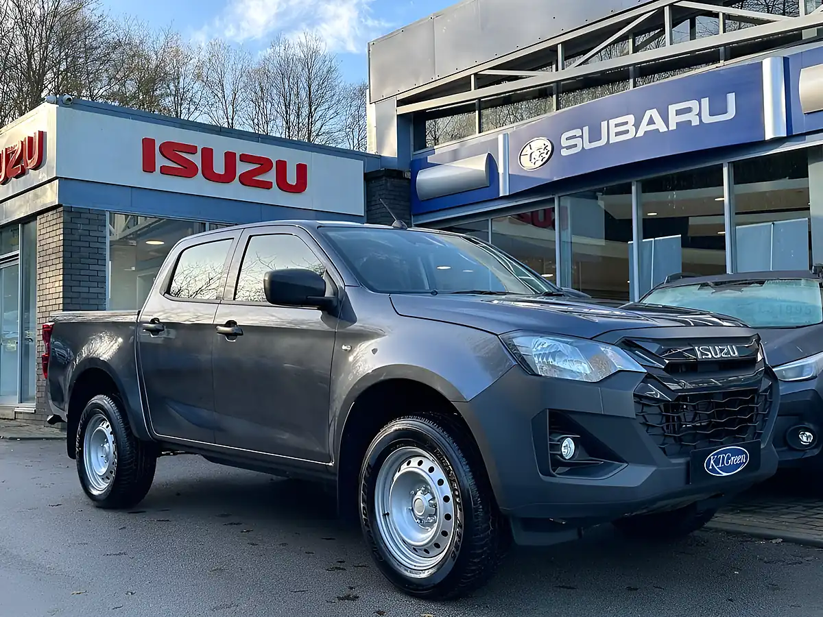 Used 2025 Isuzu D-Max Utility Diff Lock Obsidian Grey - Interior and Exterior details 6