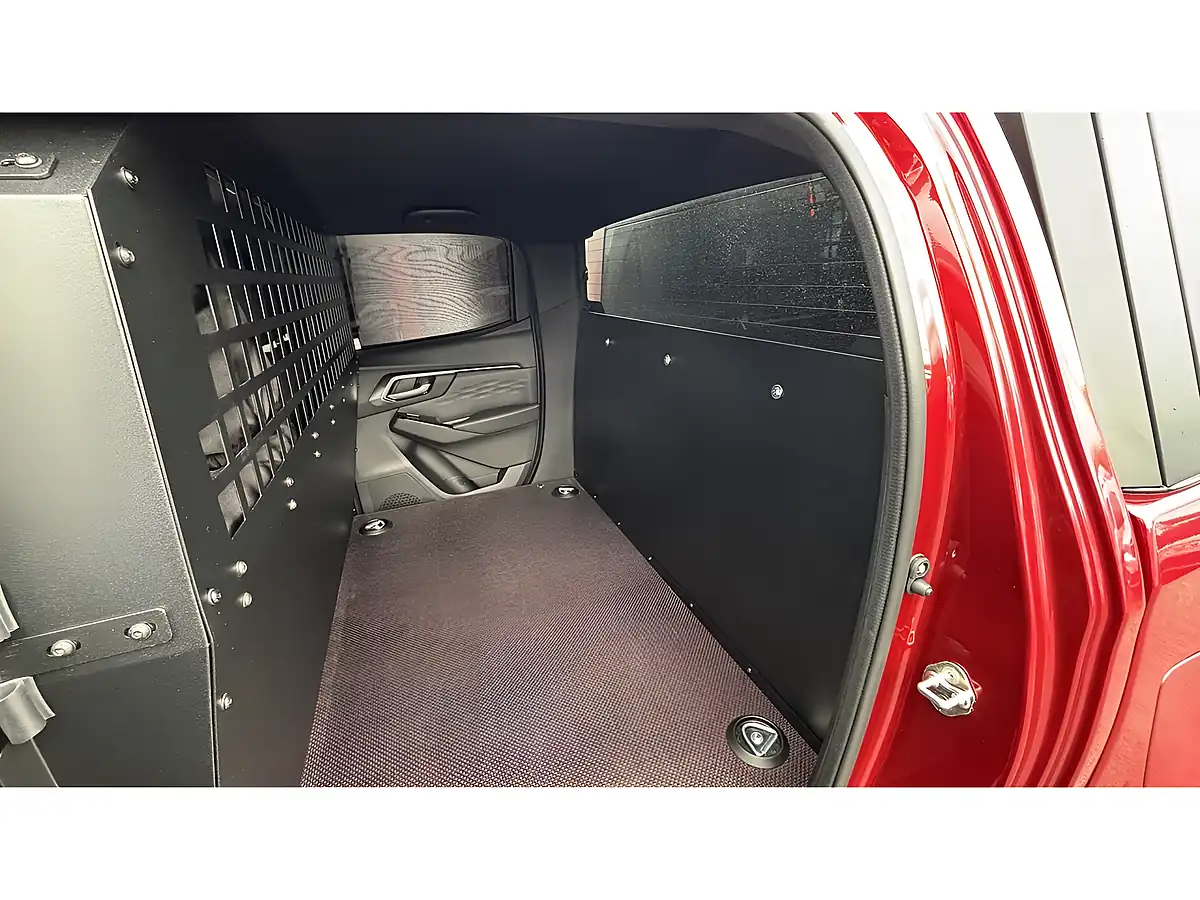 Used 2025 Isuzu D-Max V-Cross Commercial Red - Interior and Exterior details 10