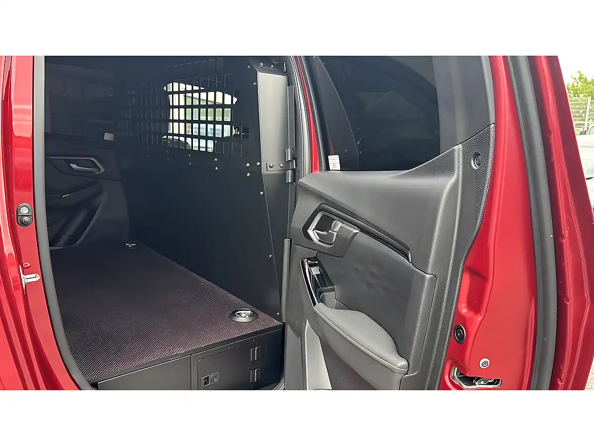 Used 2025 Isuzu D-Max V-Cross Commercial Red - Interior and Exterior details 11
