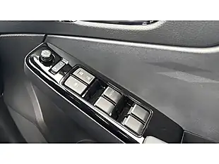 Used 2025 Isuzu D-Max V-Cross Commercial Red - Interior and Exterior details 17